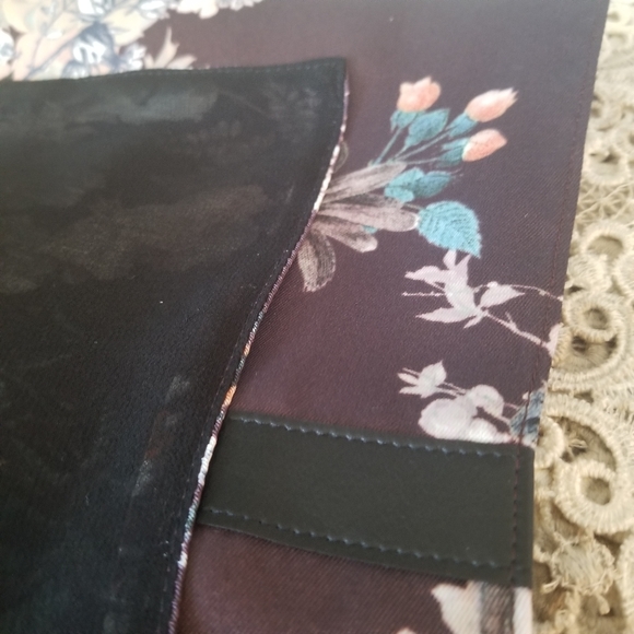 Scarf - Picture 4 of 4